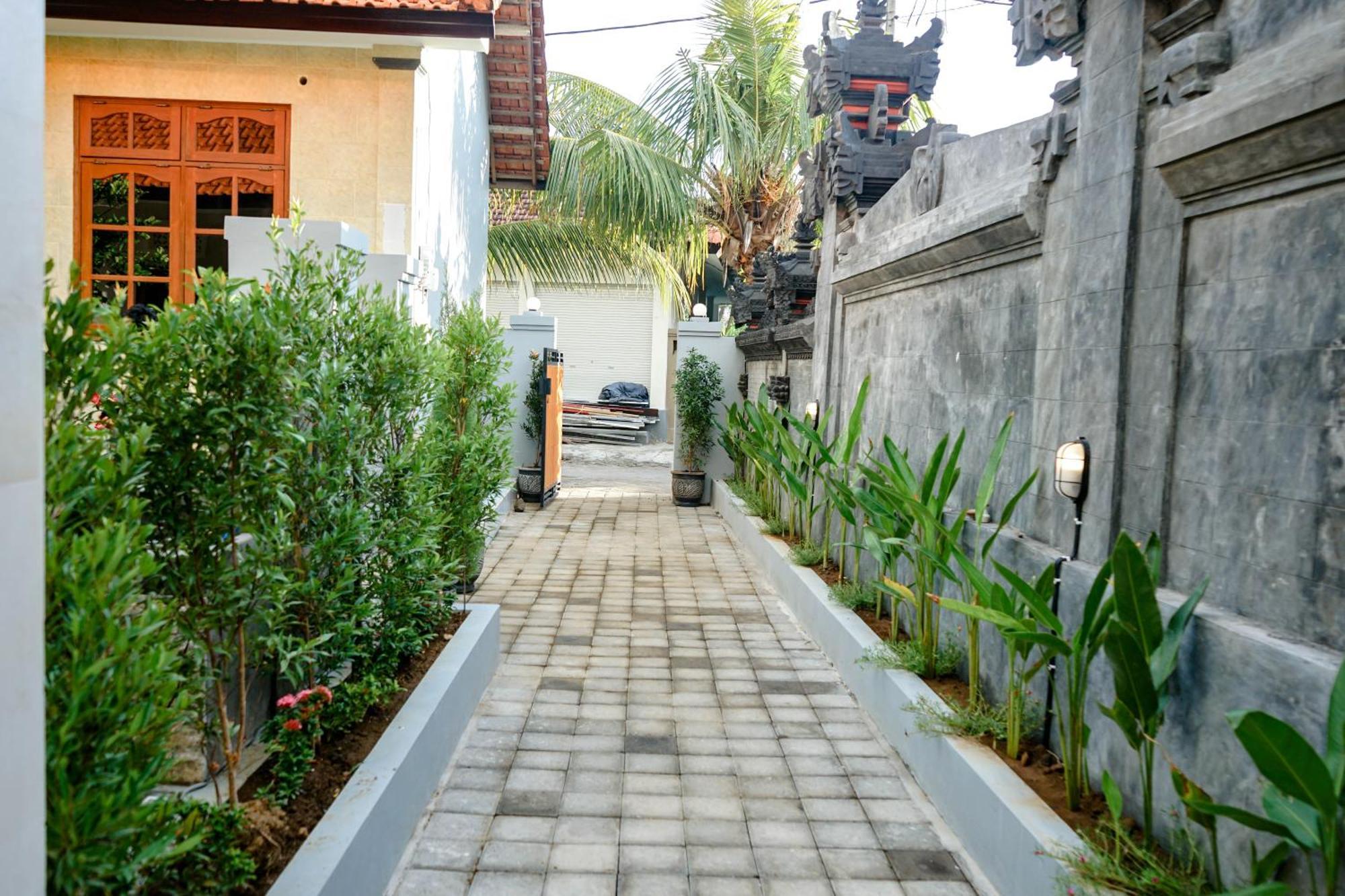 Adhi Homestay Nusa Dua (Bali)